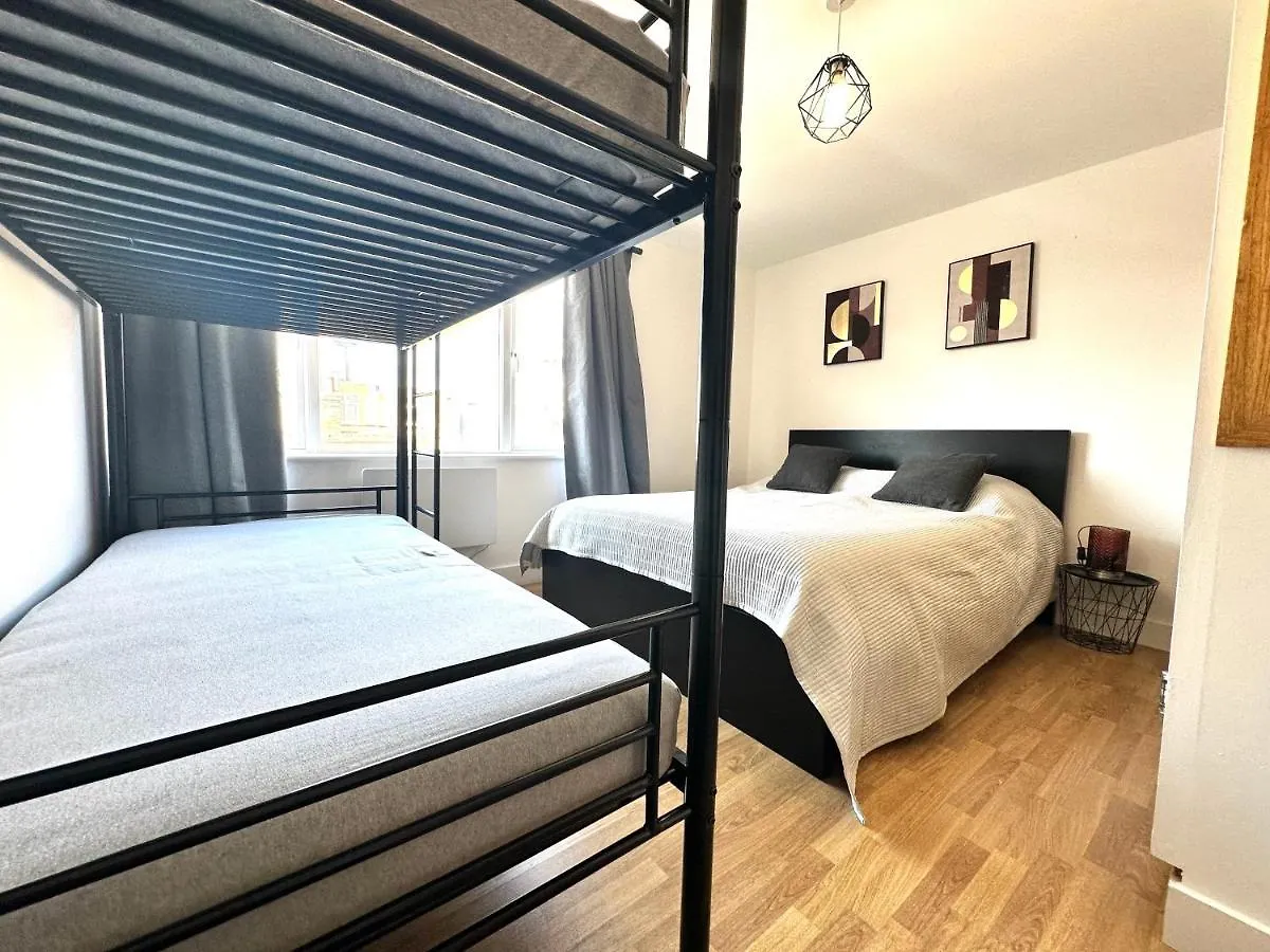 Apartamento 2 Bedroom Flat 1 Stop From London Bridge