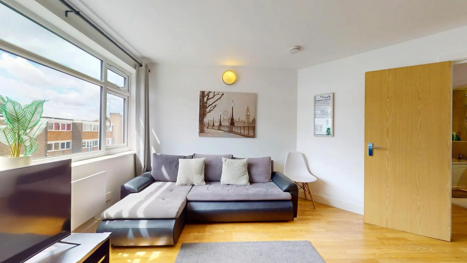 2 Bedroom Flat 1 Stop From London Bridge